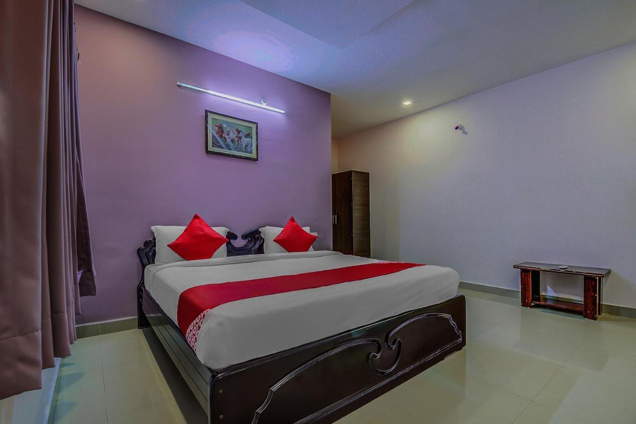 Oyo 8929 Stay Siddhartha Residency Jalāripeta Esterno foto
