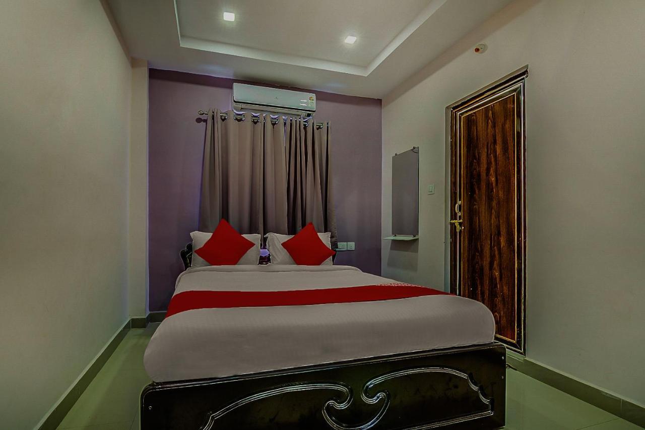 Oyo 8929 Stay Siddhartha Residency Jalāripeta Esterno foto